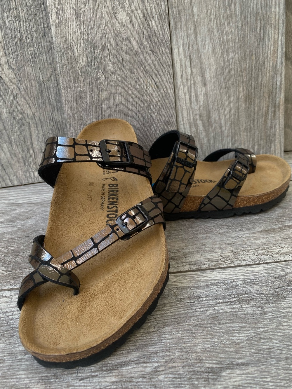 Birkenstock Women's Mayari Microfiber Gator Gleam Black Sandals EU-41 US-10